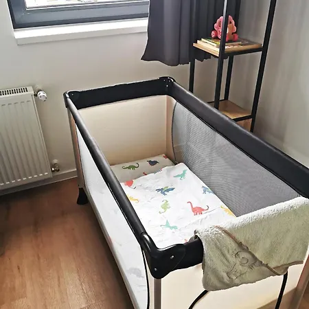 Modernes Mit Parkplatz Und 24h Check-in *