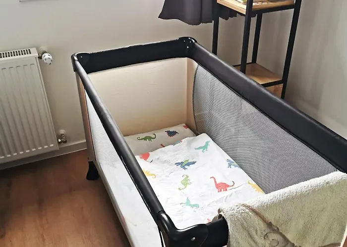 Modernes Mit Parkplatz Und 24h Check-in *