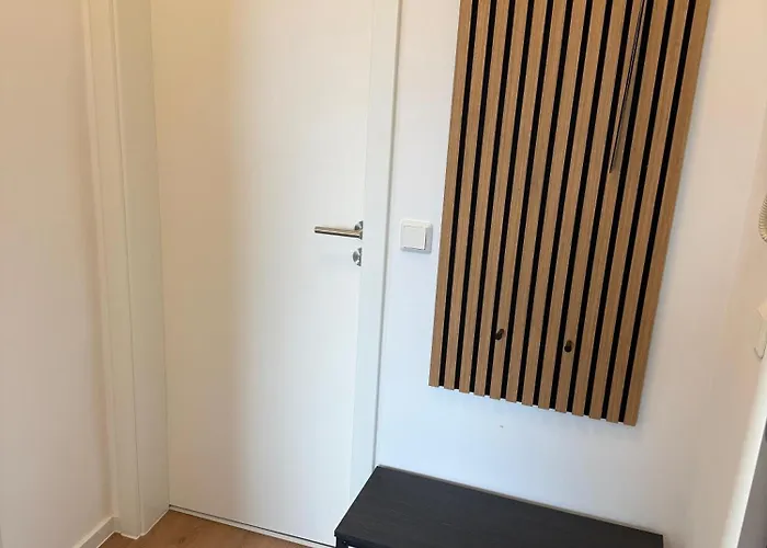 Modernes Mit Parkplatz Und 24h Check-in Apartment *